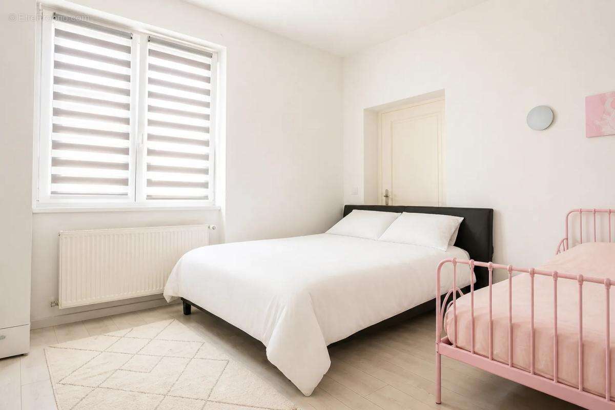 Ensemble immobilier loué à Wittenheim, 9 pièces - photo 23