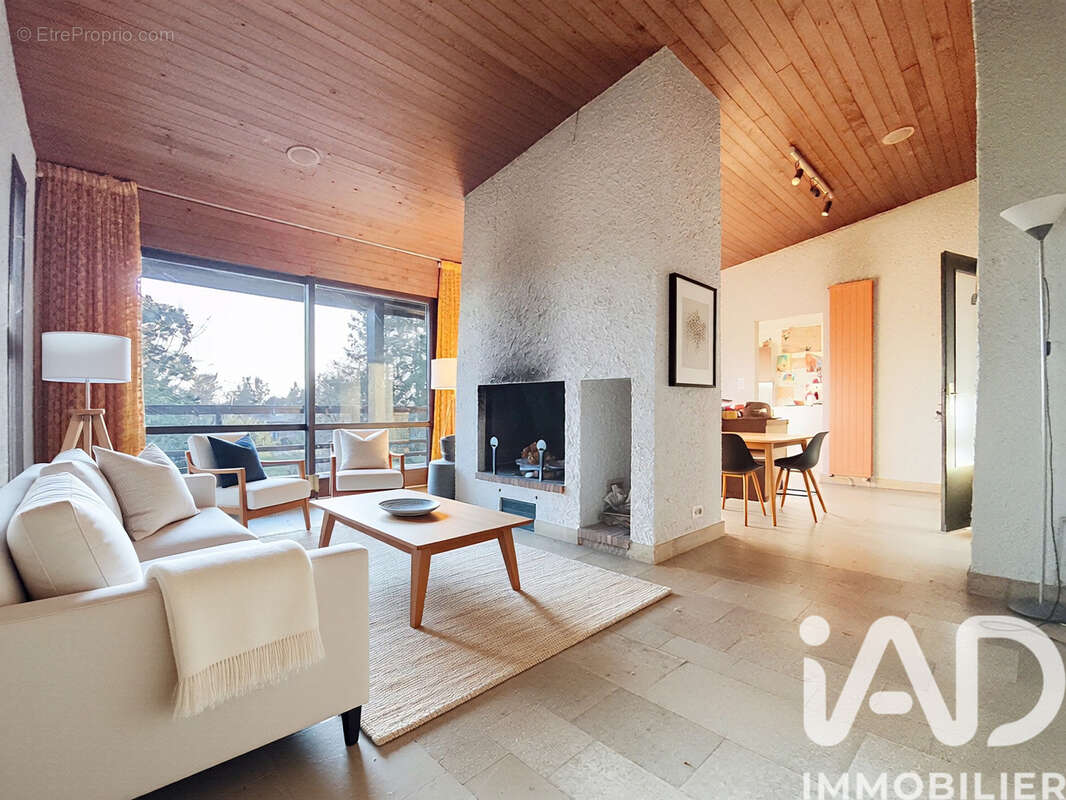 Photo 4 - Maison à MONTMERLE-SUR-SAONE