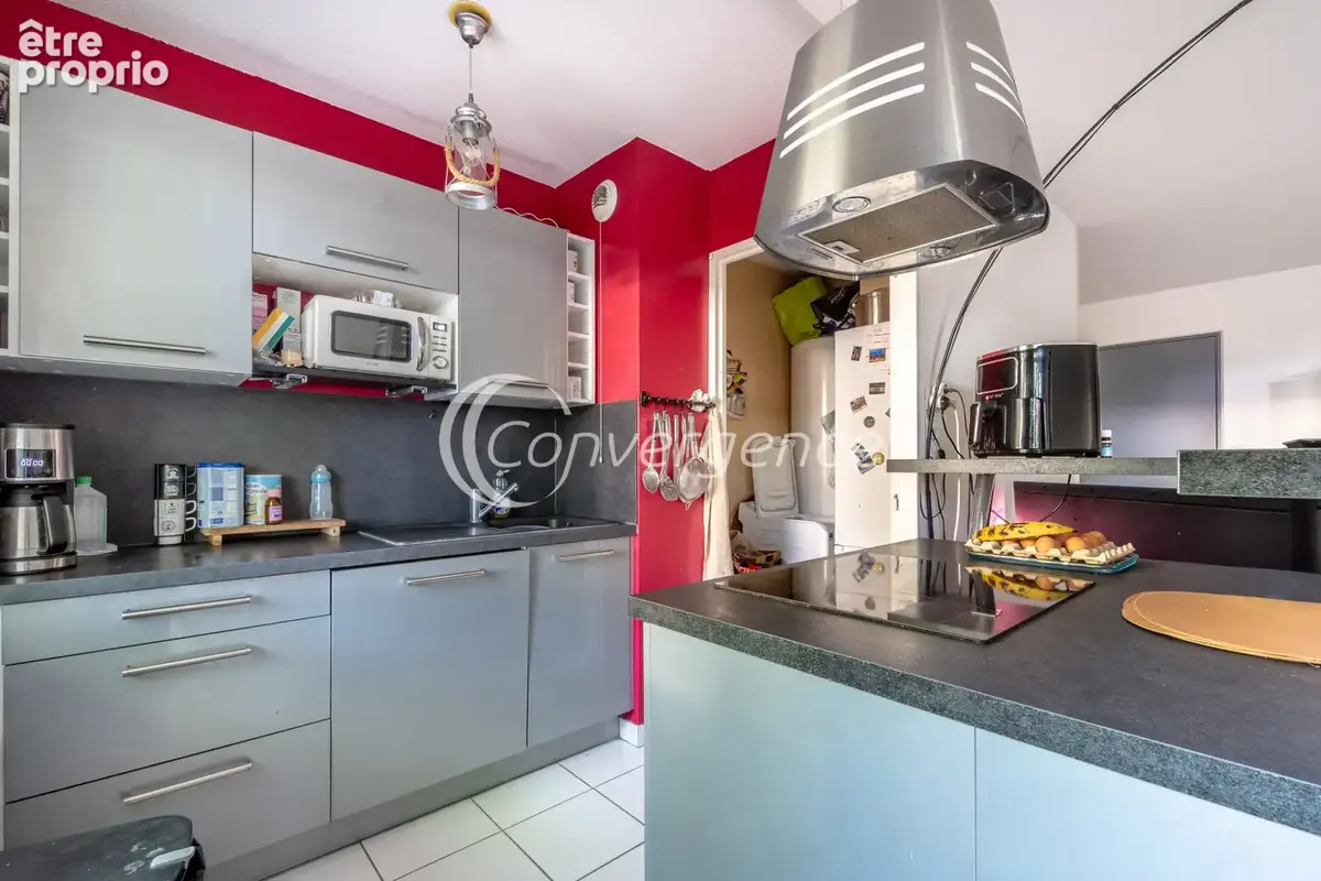 Appartement T2 bis - Limoges CENTRE - stationnement - Balcon - photo 2