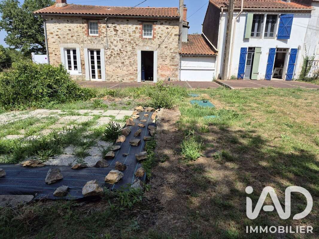 Maison 142 m² à Saint-Hilaire-Le-Vouhis  - photo 4
