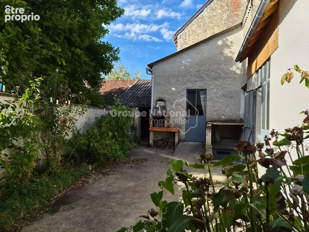 Maison entièrement rénovée, 3 chambres à Descartes, 87 m2 - photo 5