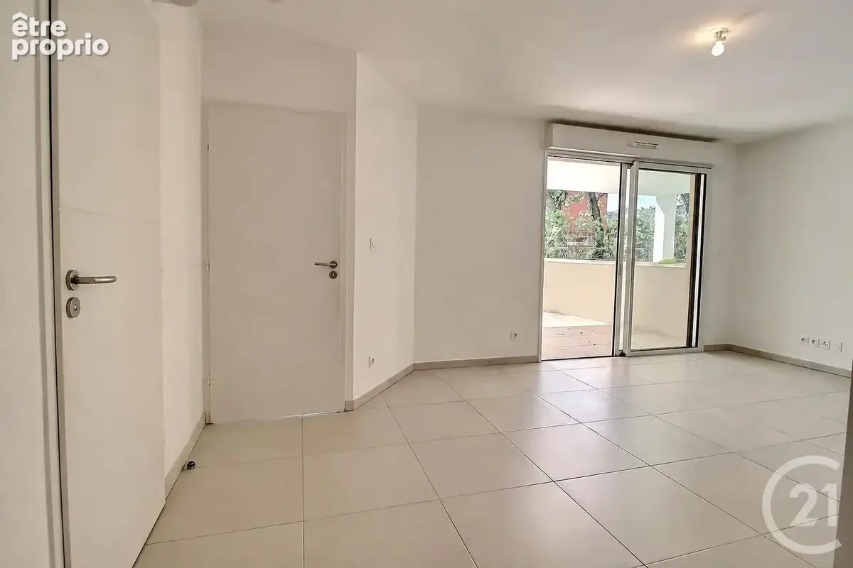 Appartement 2 pièces 42 m² à vendre à Bormes-Les-Mimosas (83230) - photo 4