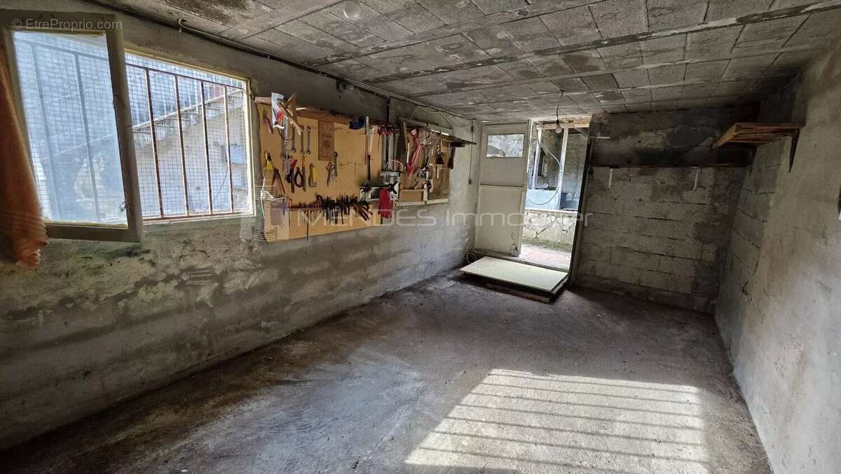 Maison familiale-immeuble a renover la trinite - photo 21