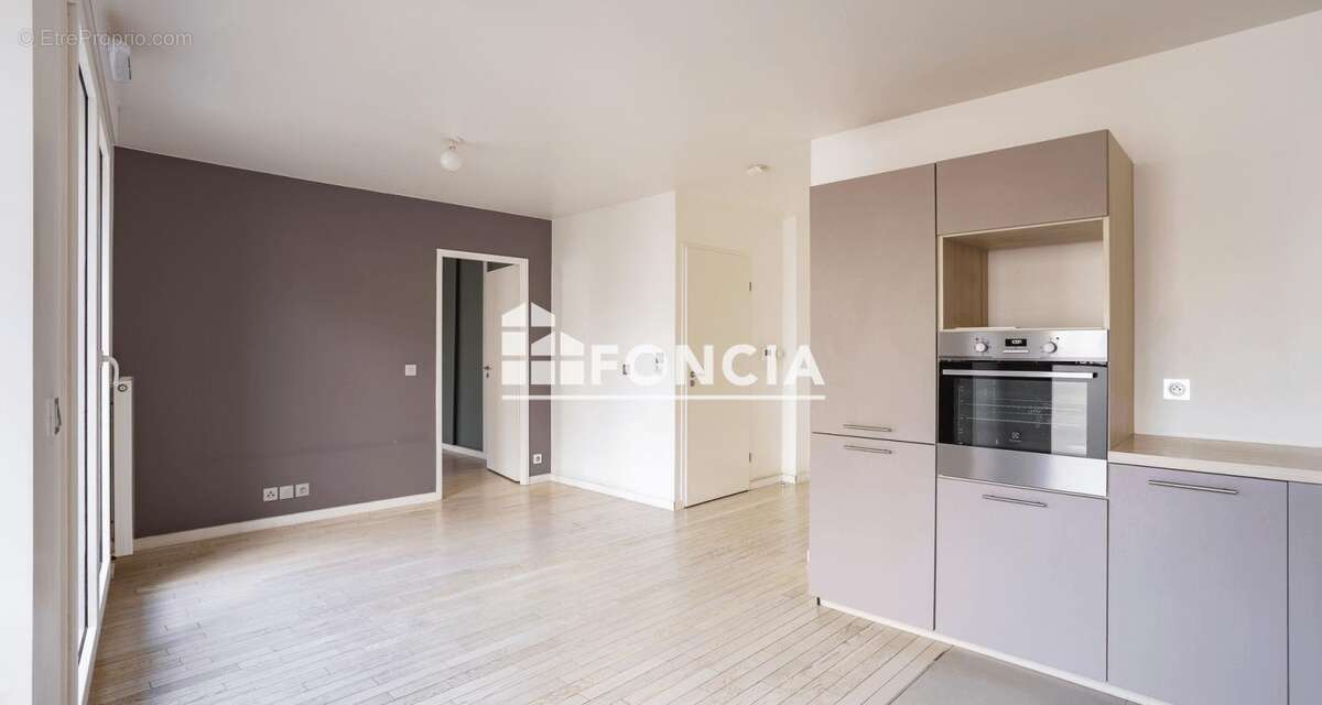 Appartement à ENGHIEN-LES-BAINS