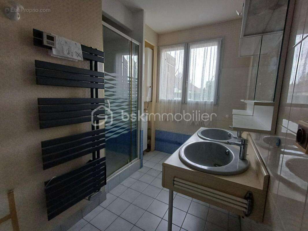 Maison à CHATELLERAULT