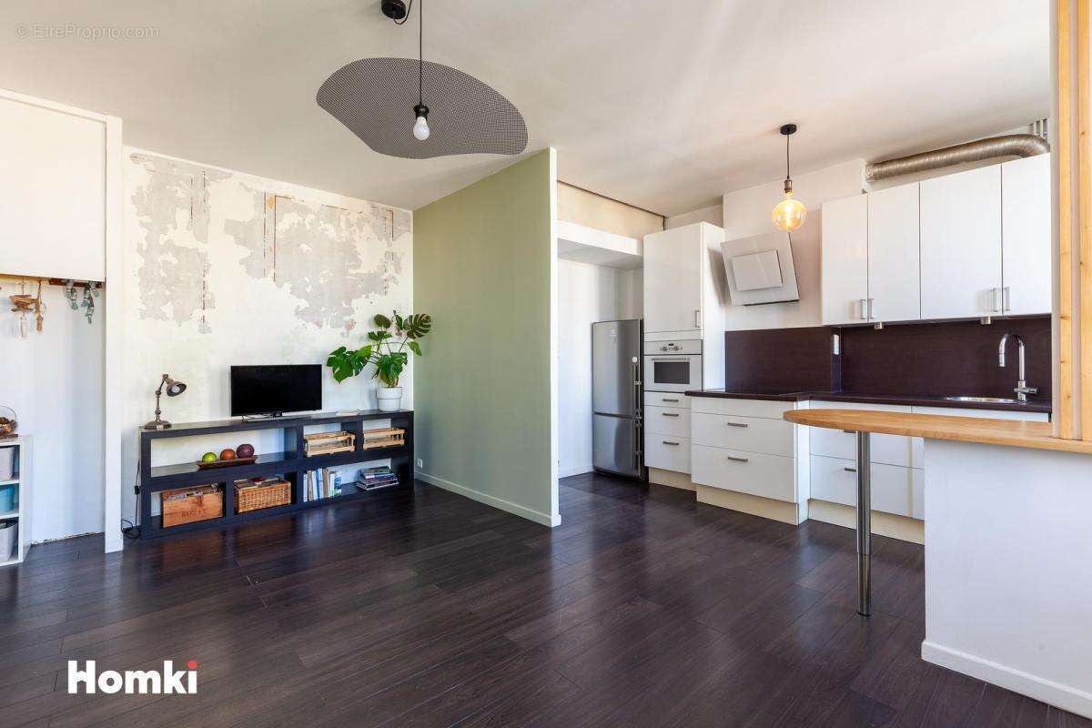 Appartement à MARSEILLE-7E