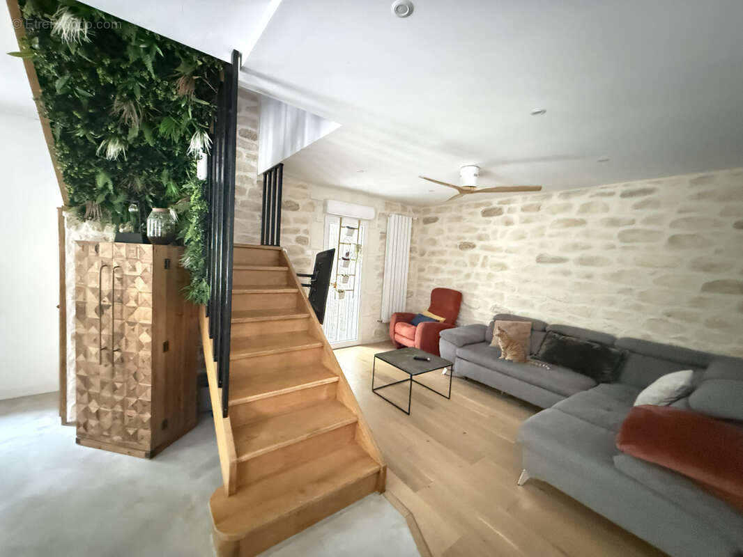 Maison à SAINT-GENIES-DE-MALGOIRES