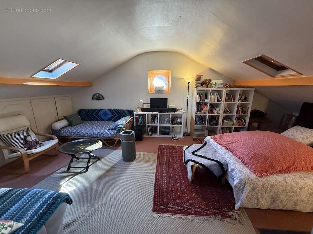 Maison à SAINT-MAUR-DES-FOSSES