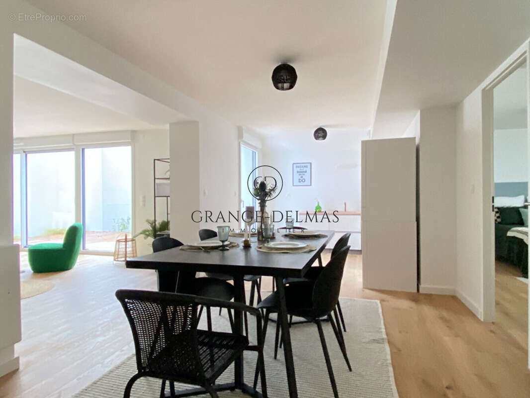 Appartement à BORDEAUX