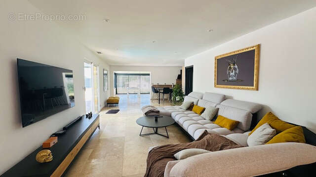 Maison à VAISON-LA-ROMAINE