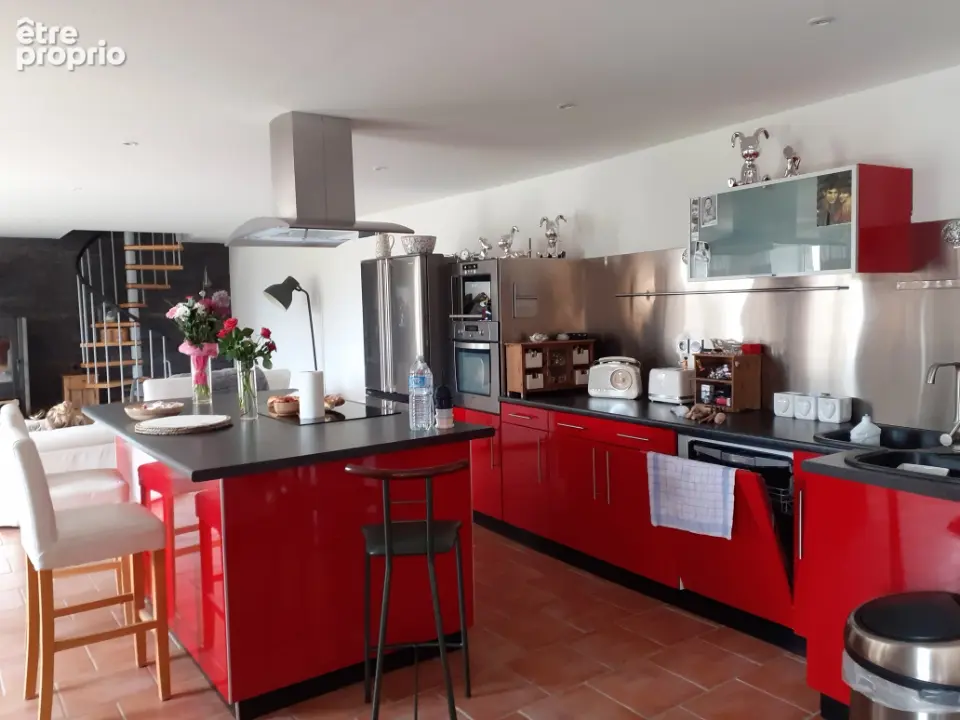 LANVOLLON, à 15 kms de la mer, Belle propriété à vendre,  piscine, 1.1 ha de terrain - photo 4