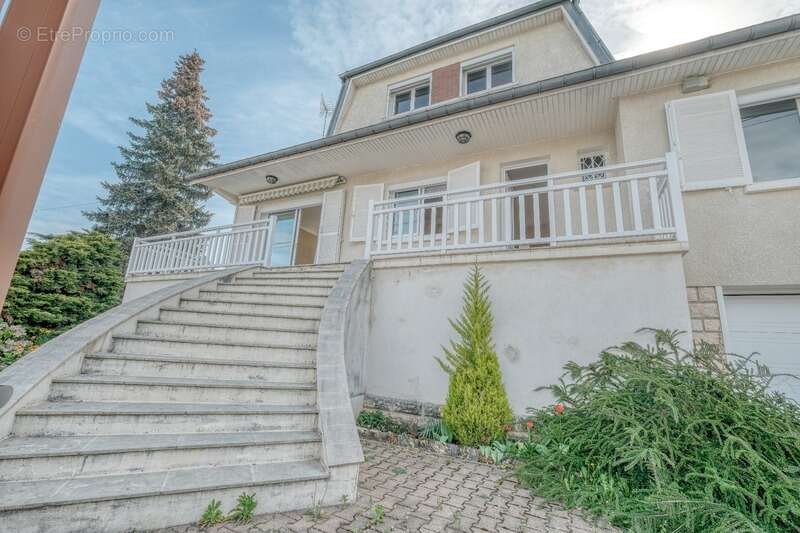 Maison à NANTEUIL-LES-MEAUX