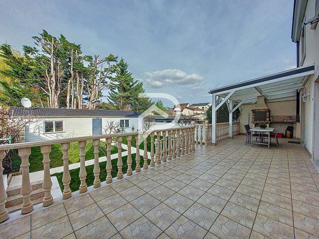 Maison à GOURNAY-SUR-MARNE