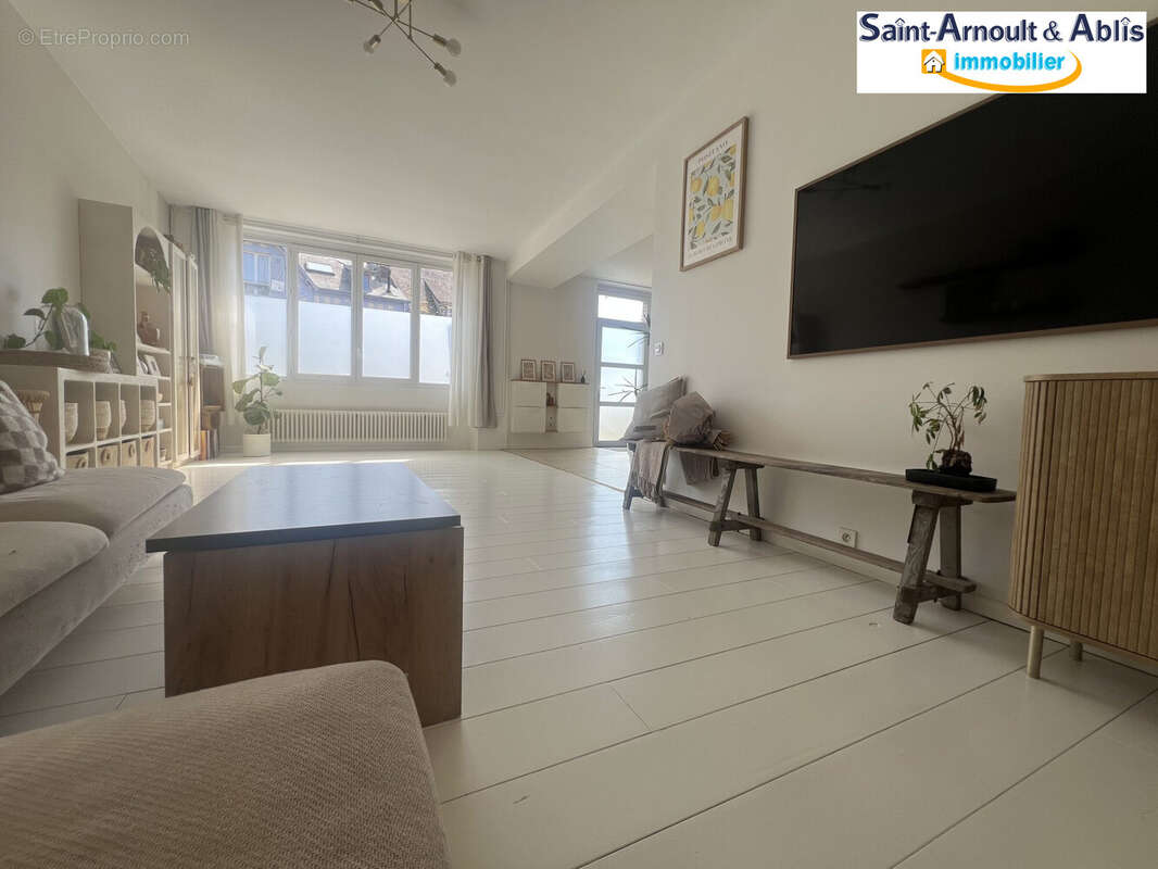 Maison 190 m² à Saint-Martin-De-Brethencourt  - photo 2