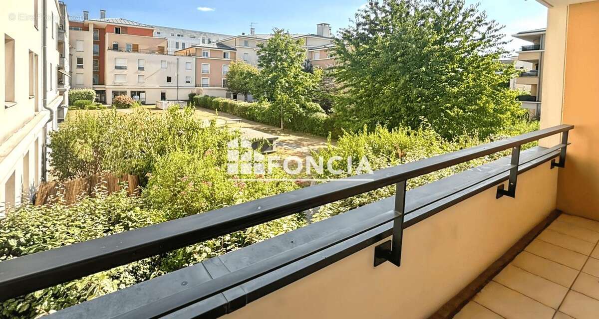 Appartement à BUSSY-SAINT-GEORGES