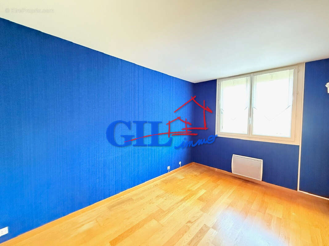 Maison à SAVIGNY-LE-TEMPLE