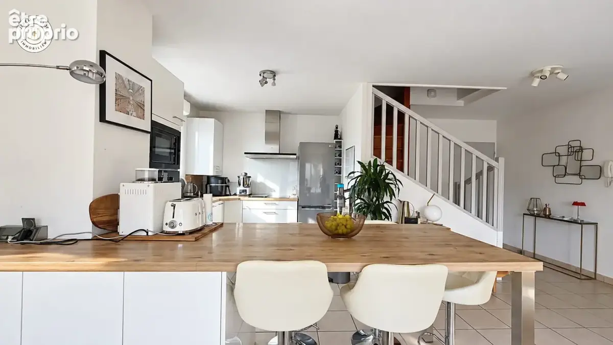 Appartement 5 pièces 110 m² à vendre à Mions (69780) - photo 2