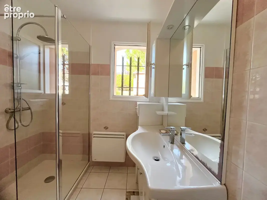 A Penne d'Agenais, magnifique maison avec jardin, piscine et double garage - photo 14
