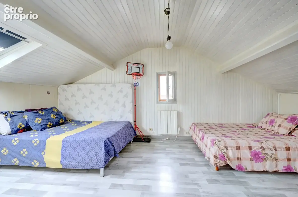Feyzin – maison 130 m² – 4 chambres – deux espaces de vie – terrain de 700 m² - photo 12
