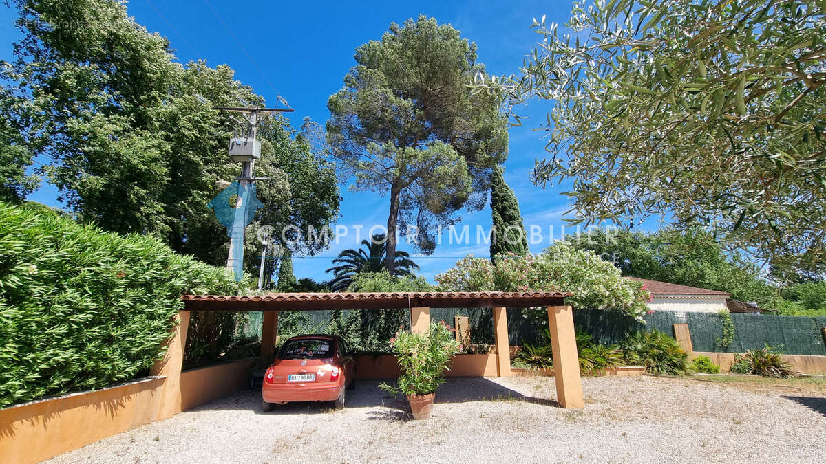 VAR (83) - À VENDRE - LA MOTTE - Superbe Villa 4 chambres avec piscine dans un environnement bucolique - photo 24