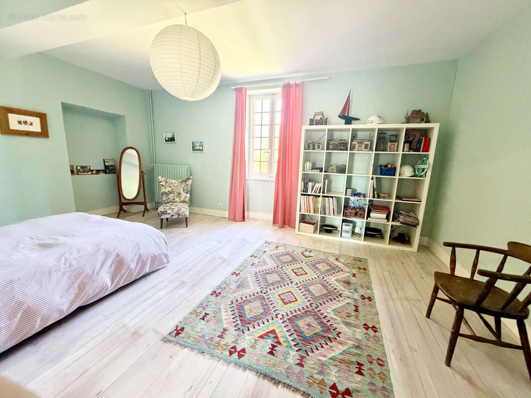 Maison à FENDEILLE