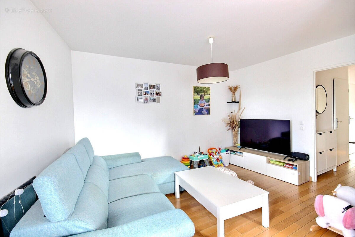 Appartement à FRESNES