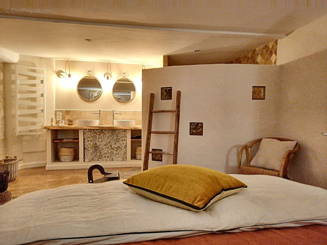 Maison à MALAUCENE