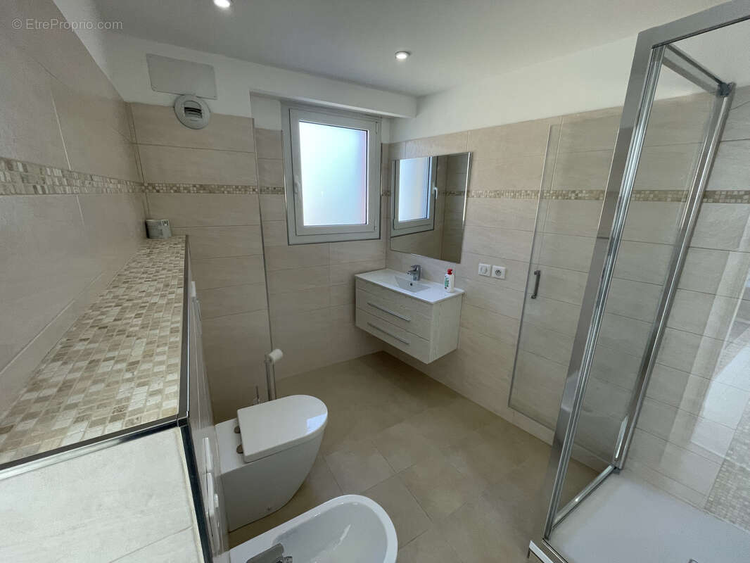 Appartement à MENTON