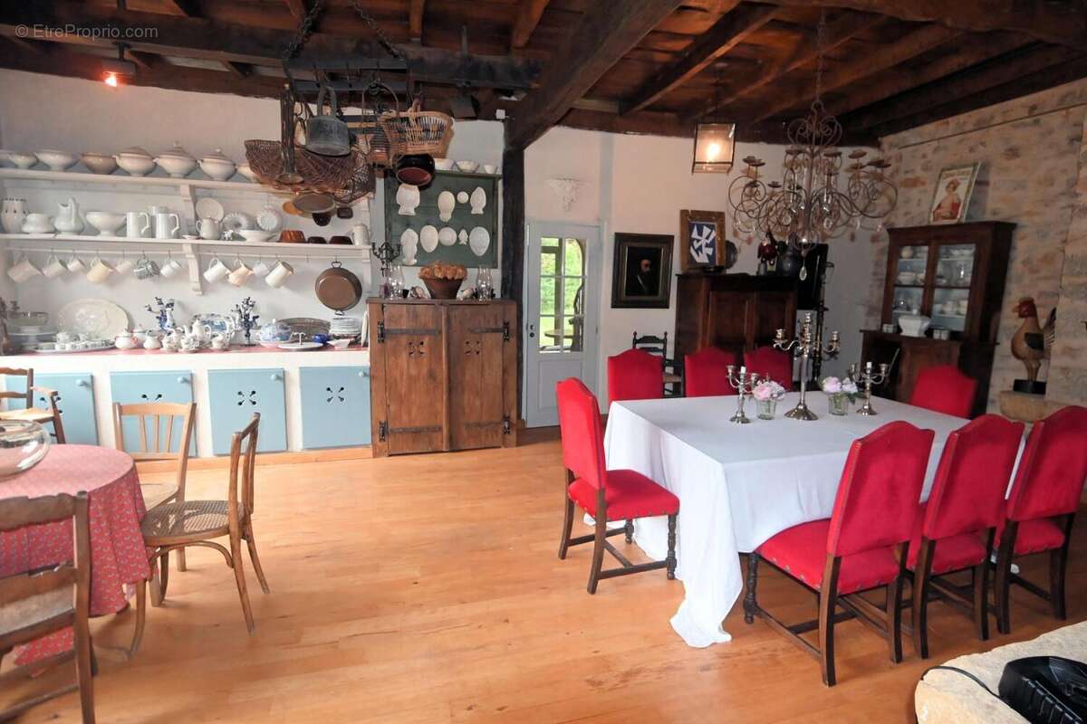 SECTEUR GRAMAT - Magnifique corps de ferme quercynois sur le causse de GRAMAT - photo 13