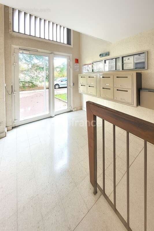 Appartement à CHILLY-MAZARIN