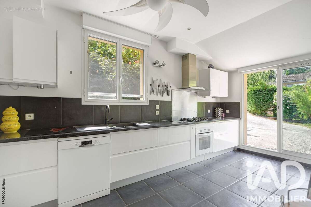 Maison 135 m² à Pompertuzat  - photo 8