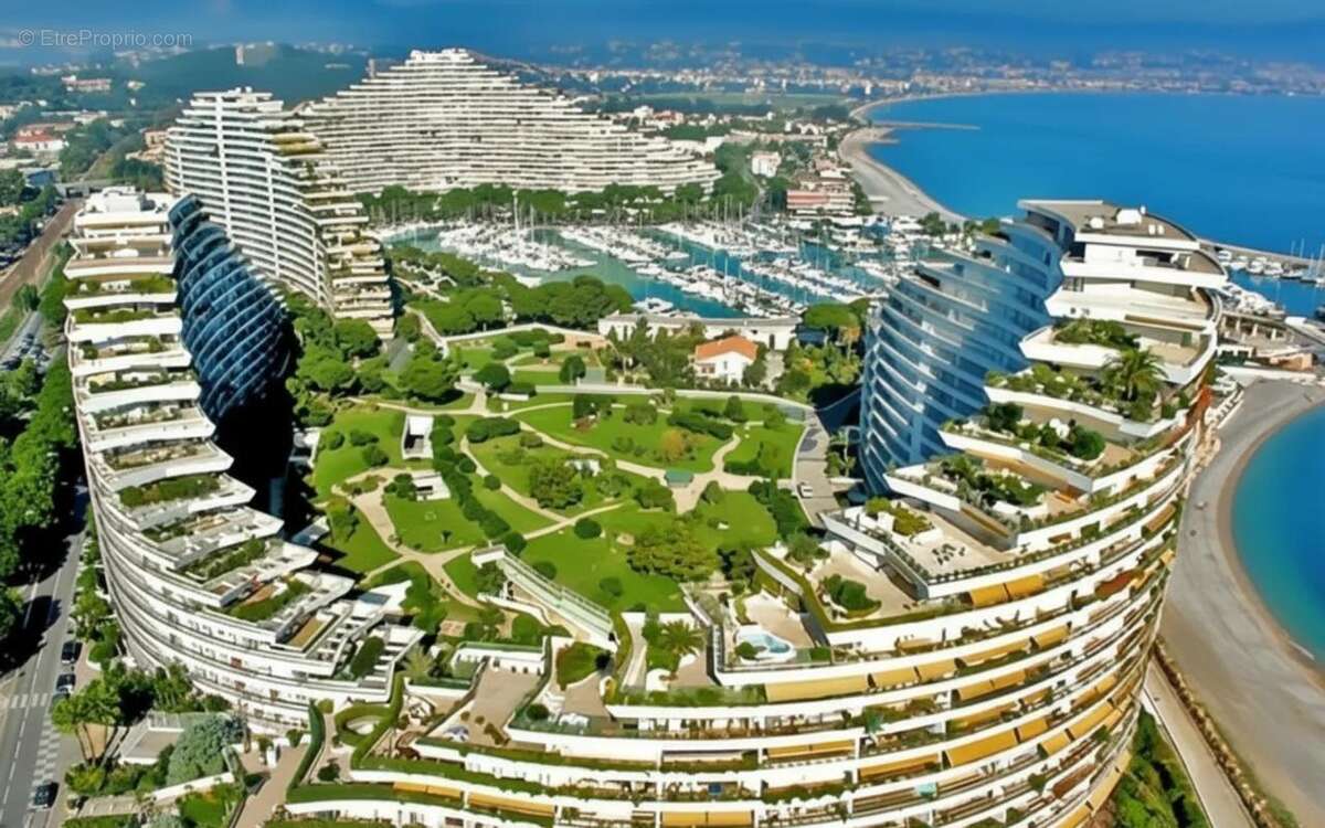 Appartement à VILLENEUVE-LOUBET