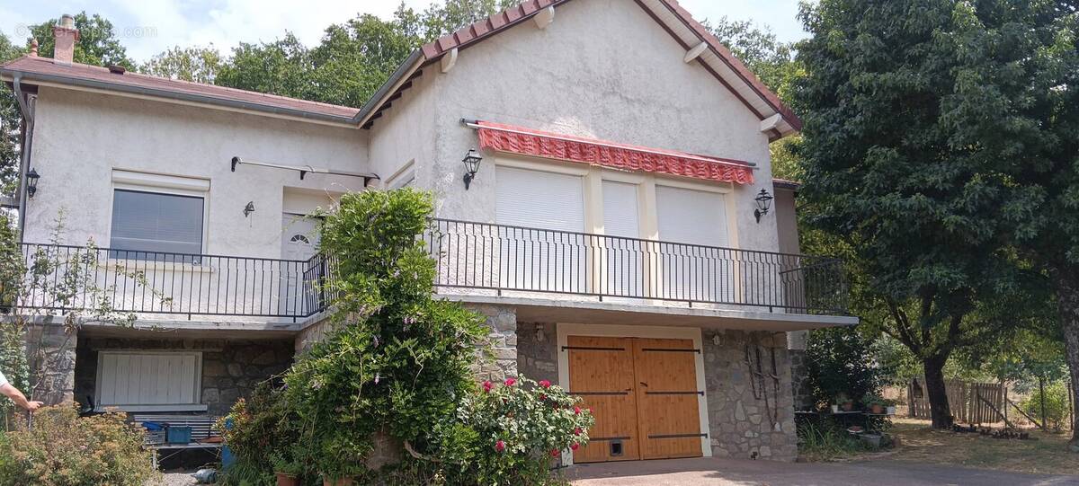 Maison à SAINT-JUNIEN