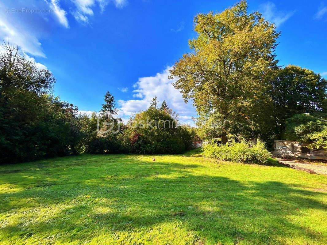 Maison à SAINT-LEGER-EN-YVELINES
