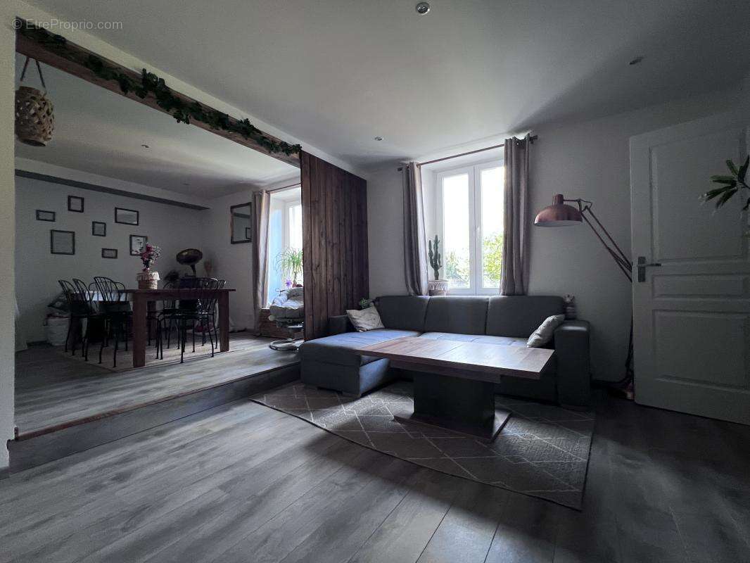 Appartement à VALDOIE