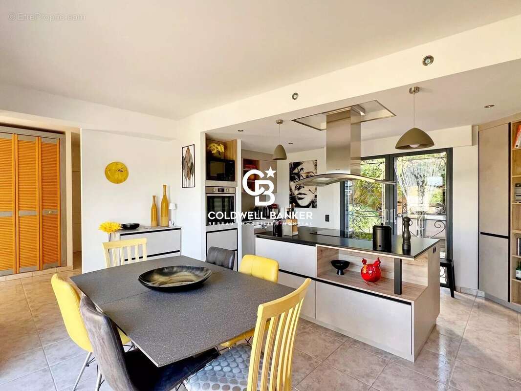 Maison à SAINT-RAPHAEL