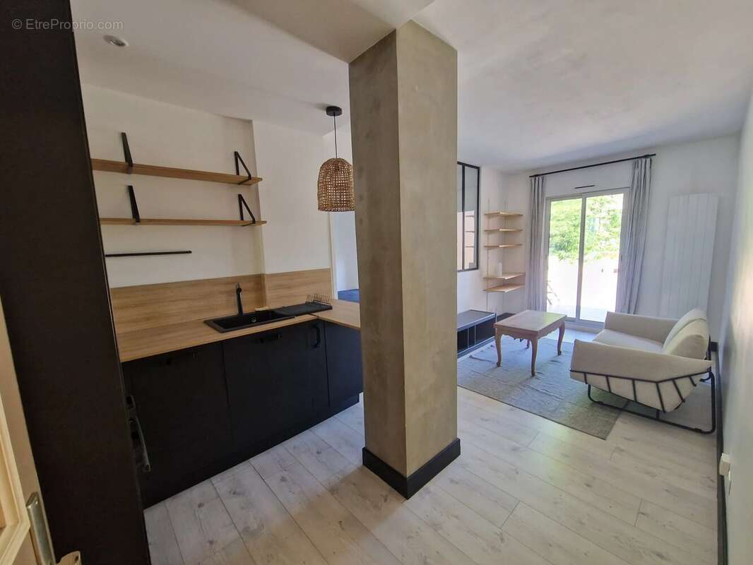Appartement à VENCE