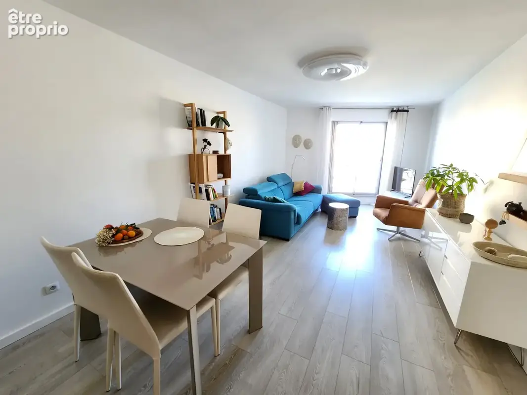 Appartement 3 pièce 69 m2 - vue Quais - Ascenseur et parking - photo 8