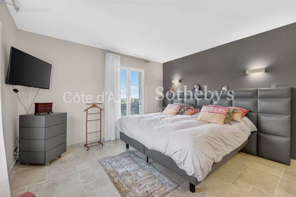 Maison à MONTAUROUX