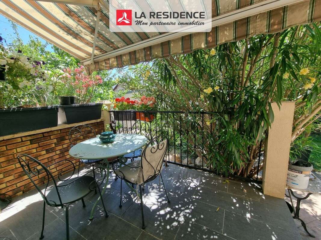 Maison 102 m² à Pierrefitte-Sur-Seine  - photo 2