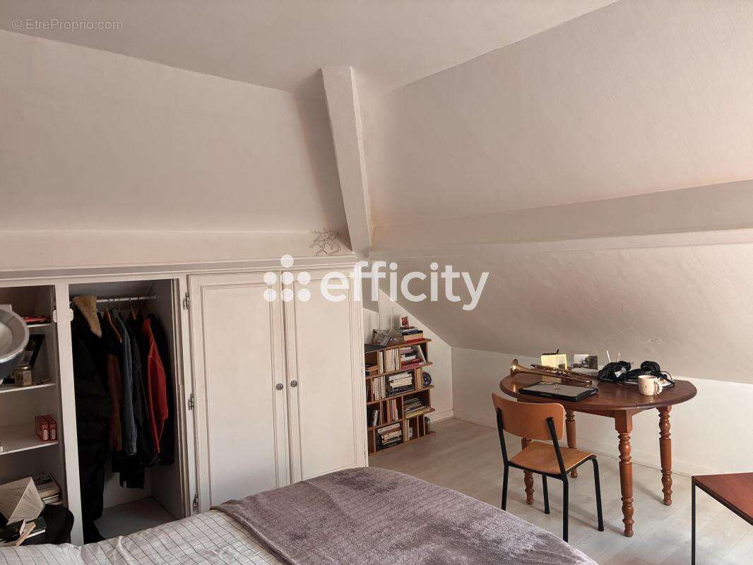 Maison à MARLY-LA-VILLE