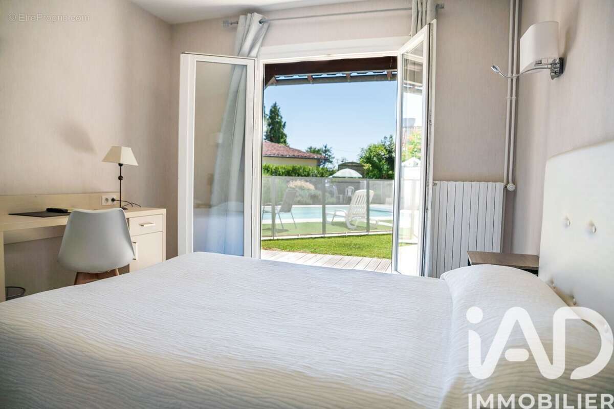Maison 294 m² à Sereilhac  - photo 4