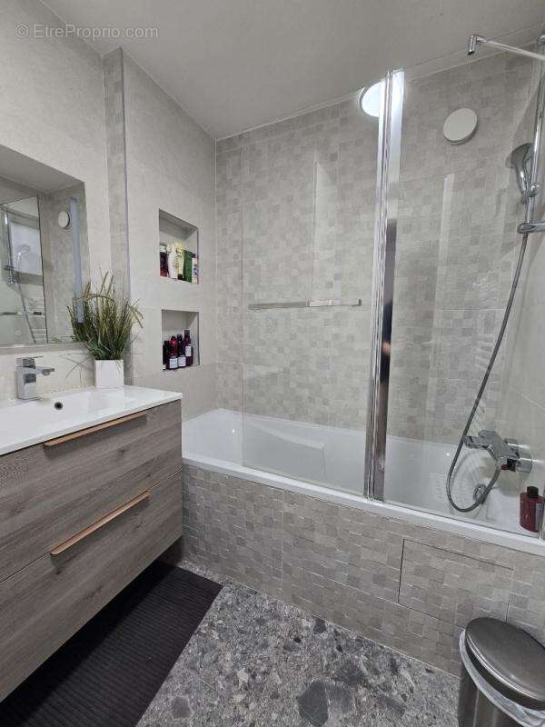 Appartement à VILLE-D'AVRAY