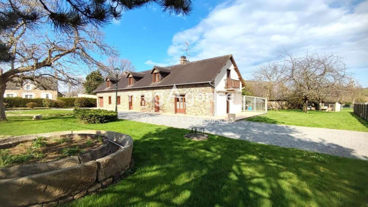 Maison à SAINT-AUBIN-DES-PREAUX