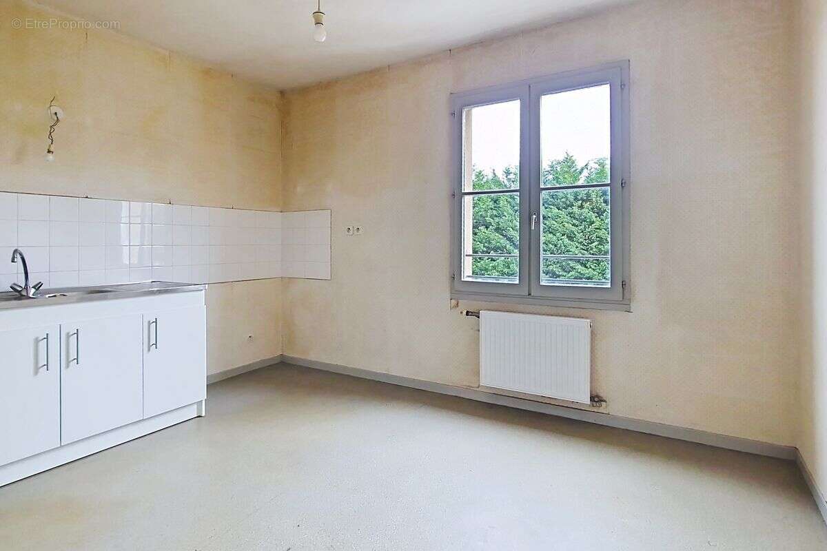 Appartement à FLEURIEUX-SUR-L'ARBRESLE