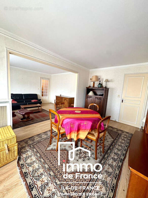 Appartement à ROSNY-SOUS-BOIS