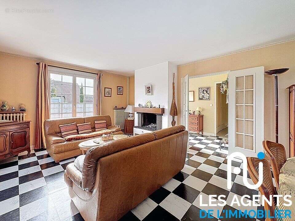 Maison à MEUNG-SUR-LOIRE