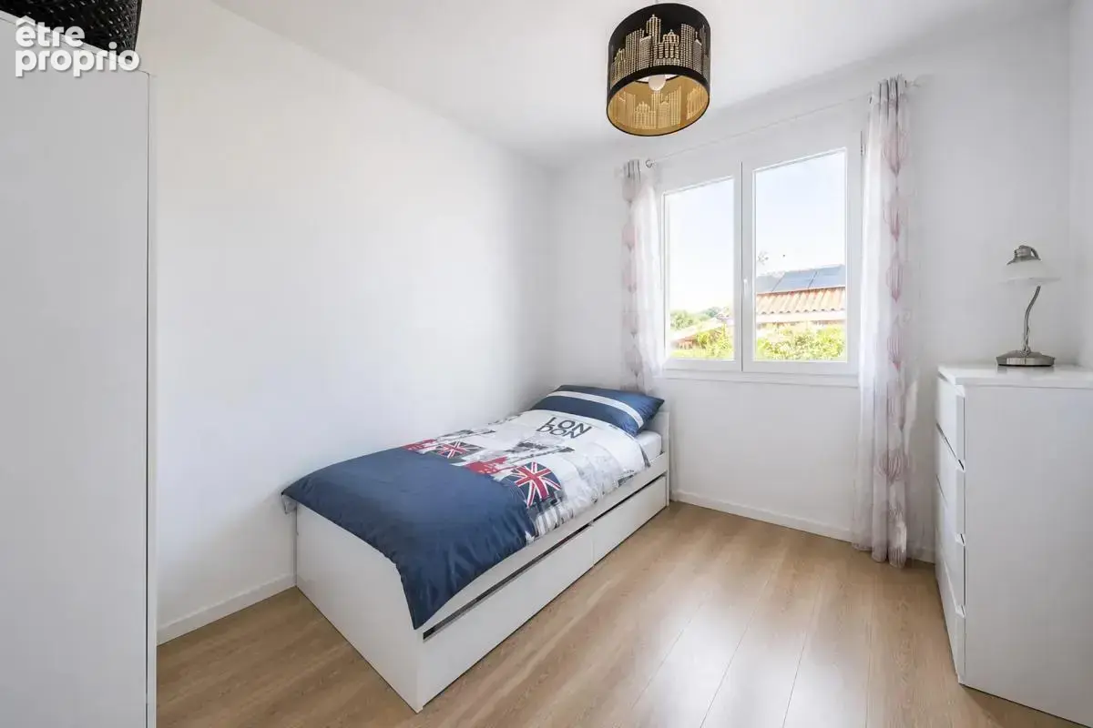 LA BASTIDE-DE-SÉROU – Villa d'environ 157 m², 4 chambres, DPE B, photovoltaïque et vue dégagée - photo 8