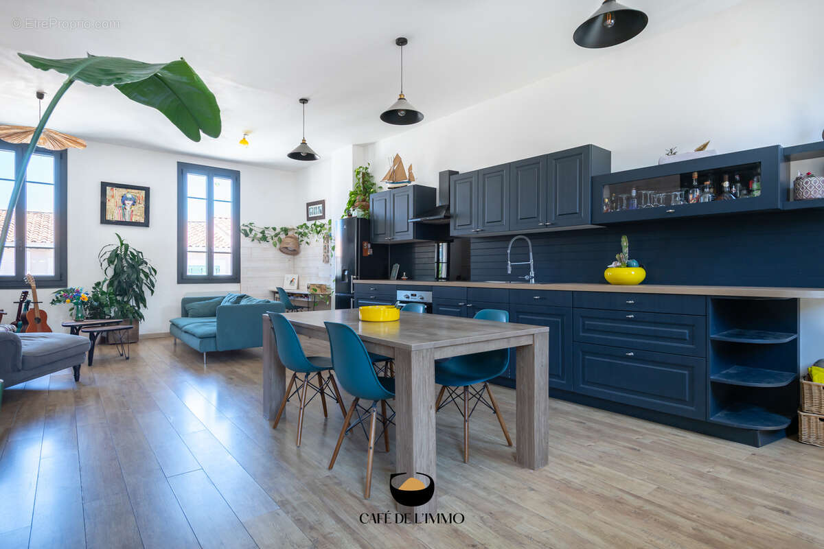 Appartement à MARSEILLE-8E