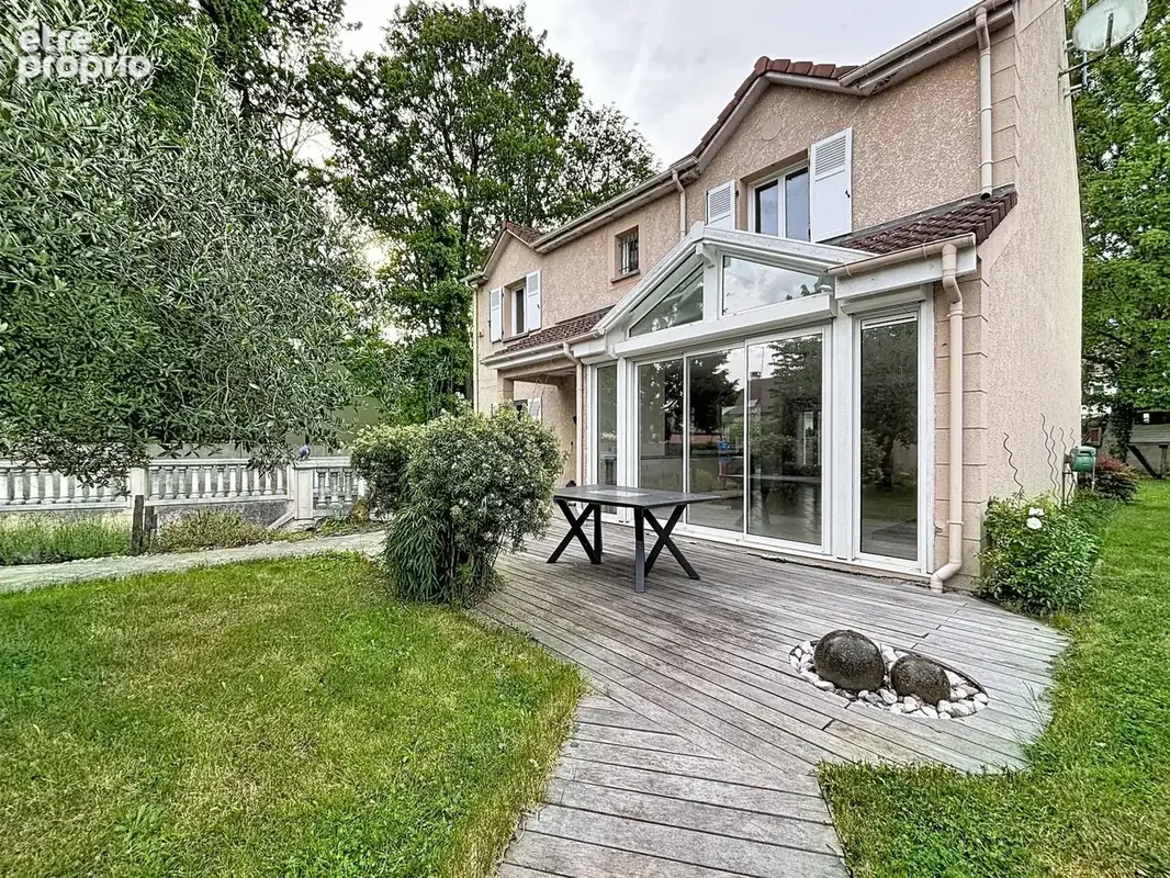 Maison à YERRES